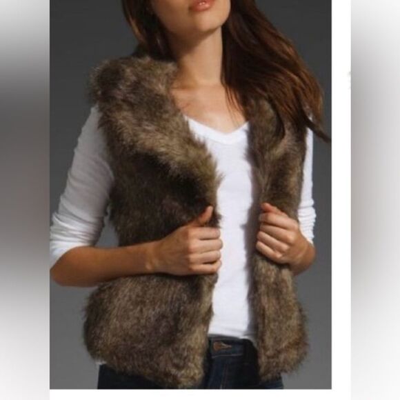 Jack by BB Dakota Faux Fur Vest Small - Picture 1 of 11